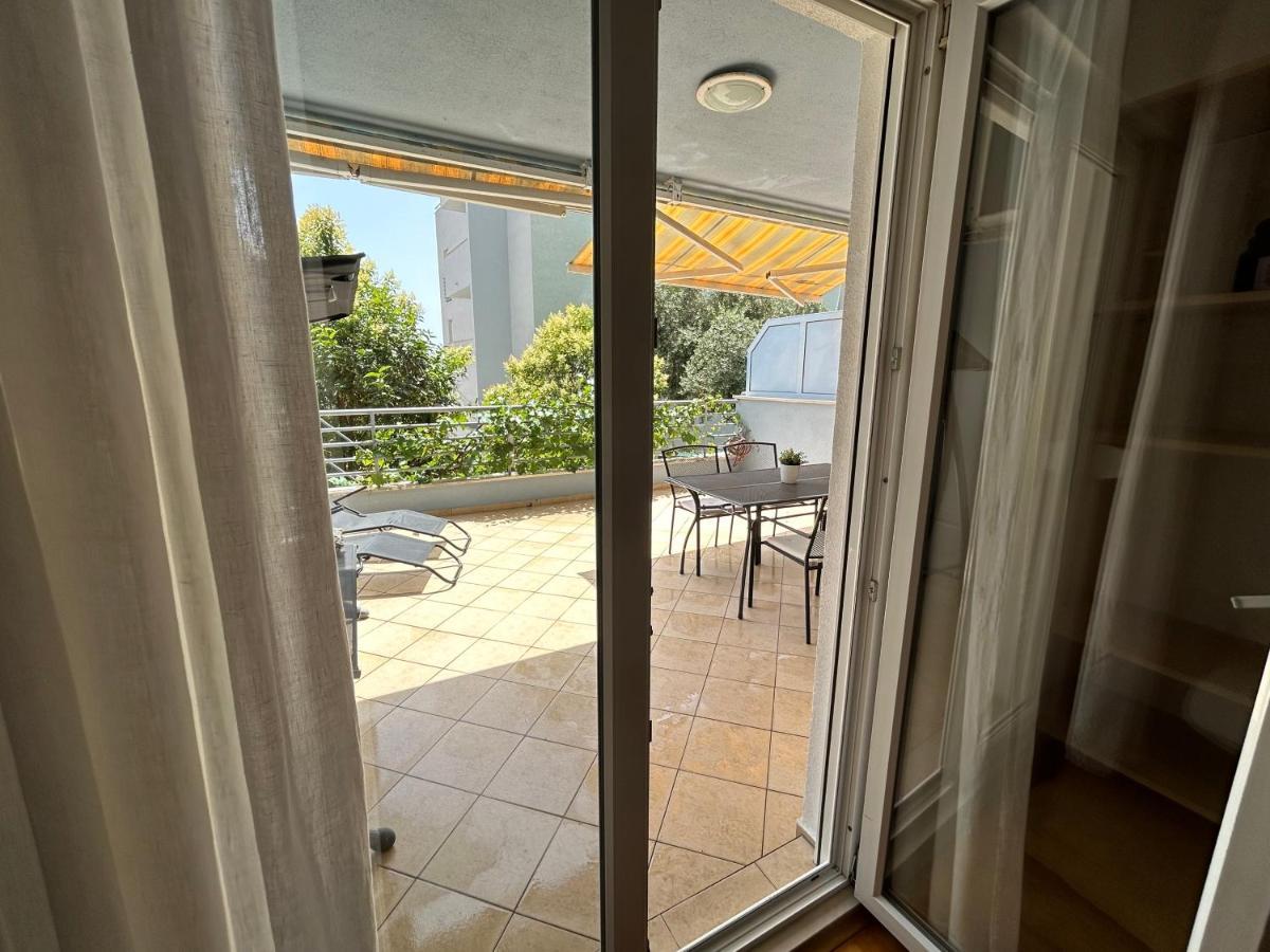 Beach Apartment Summertime Сплит Екстериор снимка